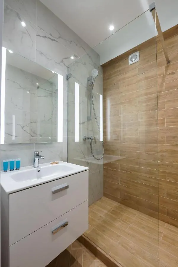 Marszalkowska White & Black Apartment 바르샤바 폴란드